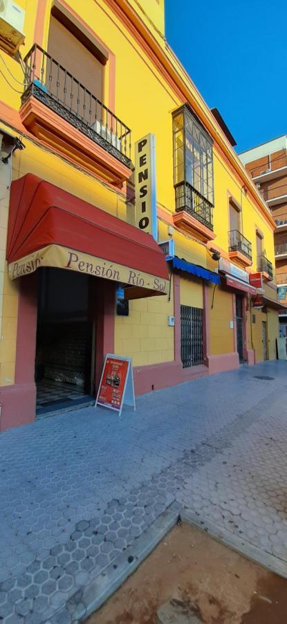 Pension Riosol Sevilla Exteriér fotografie